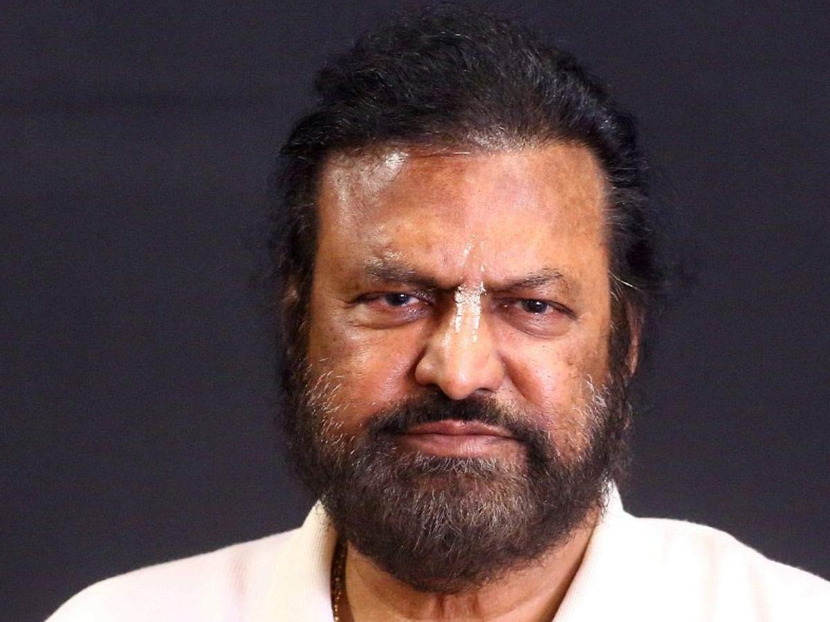 mohan babu  హైటెన్షన్ మధ్య హాస్పిటల్ లో మోహన్ బాబు 